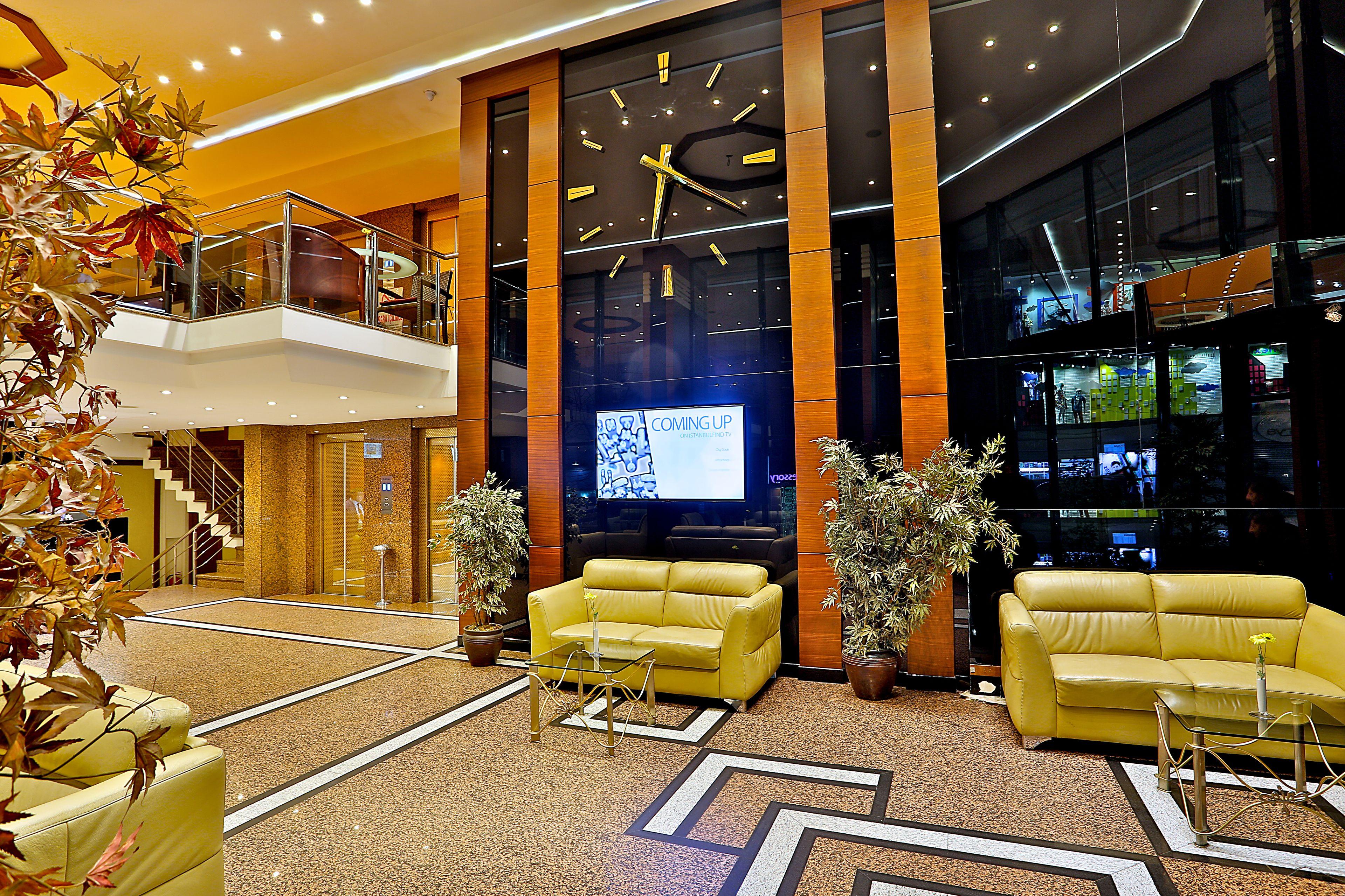 Grand Madrid Hotel — Fotos 1